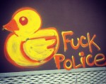 Ducks fuck the police! #graffiti #pato #ahatea #duck #fuck #police #policia #amarillo #kalekoartea #artecallejero – Instagram