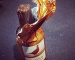 La dulce revolución! Botellitas de chocolate con licor #chocolate #licor #botellas #dulces #bombones – Instagram