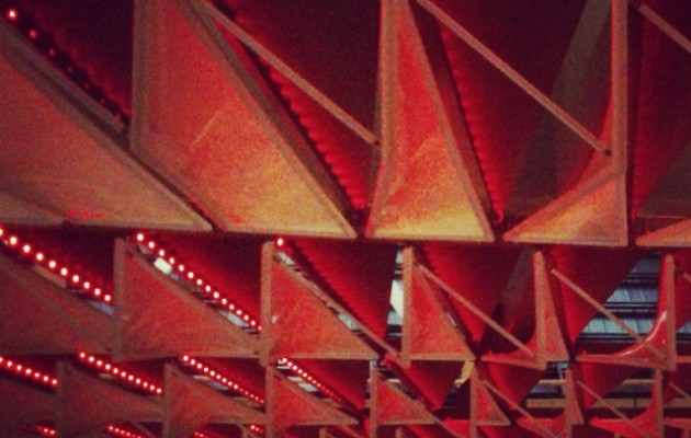 Forma gorriak #SanMamesBerria #AthleticClub #Athletic #Athletik #Bilbo #Bilbao #zurigorri #gaua #noche #night #luces #argiak #rojiblanco #lights #redwhite #estadio #arquitecture #arkitektura #architecture #arquitectura #formas #urban #urbana #triángulos – Instagram