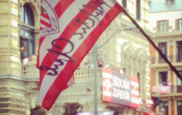 Atzo, gaur eta… beti #AupaAthletic!!!! #Txapeldunak #Harrera #Supercopa #Zorionak #zurigorri #AthleticClub #rojiblanco – Instagram