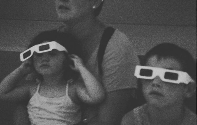 #LIFE at the movies #jreyerman #admirar #fotografía #3d #gafas #cine #blancoynegro – Instagram