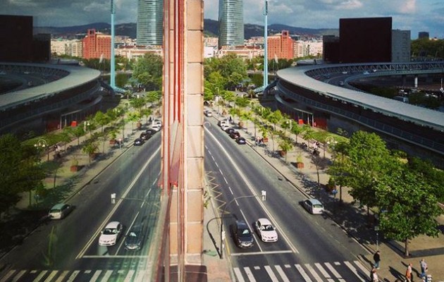 #simetrias #urbanas #Bilbo #Bilbao #reflejos #AlphaxStudio #vistas #Deustu #torreiberdrola #gruacarola @igerseuskadi @igersbilbao @instagram – Instagram