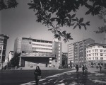 #herrikoplaza #udaletxea #barakaldo #ayuntamiento @igerseuskadi @igerrak @igersbilbao #streetphotography #blackandwhite #zuribeltza #blancoynegro – Instagram