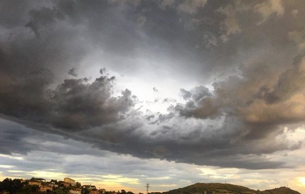 #erandio #Barakaldo tik #zerua #hodeiak @igerrak @igerseuskadi @barakaldoeuskaraz @barakaigers – Instagram