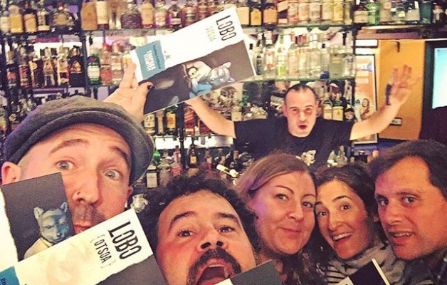 #lobo(@endikalahaine) y sus #lobeznas #otsoa#presentacion #libropoesia @taupaka plazer bat – Instagram